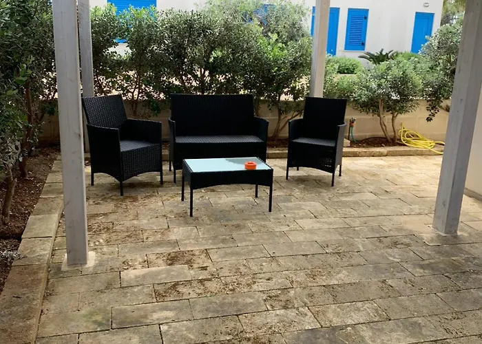 Holidays Φαβινιάνα