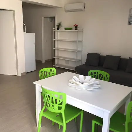 Дом отдыха Holidays *